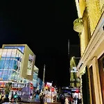 Centre Flat With River Views And Parking