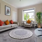 4 Bedrooms Homely House - Sleeps 6 Comfortably With 6 Double Beds,glasgow, Free Street Parking, Business Travellers, Contractors, & Holiday-goers, Near Major Transport Links In & Centre, Perfect For Common Wealth Games 2026 * Glasgow