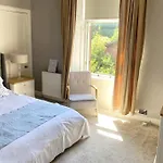 Stunning 3 Bedroom Victorian Near Pollok Country Park