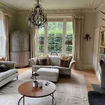 Of Joy - 3 Bedroom With Private Garden 公寓 *