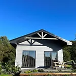 Spacious 3-bedroom On Country Estate Near - Sleeps 6 Apartmán