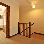 Signature - Lincoln View * גלאזגו