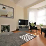 Signature - Lincoln View *