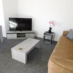 No 54 - New & Delightful 3 Bed House In East Kilbride