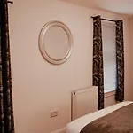 Royal Chambers Serviced Διαμέρισμα