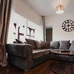Διαμέρισμα Royal Chambers Serviced *