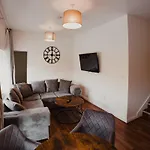 Royal Chambers Serviced Διαμέρισμα *