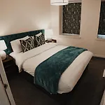 Royal Chambers Serviced Apartment Glasgow