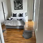 Διαμέρισμα Riverside Apartments *