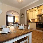 Signature - Shield House Glasgow
