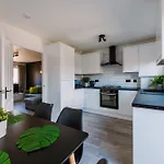 Emirates Aparthouse * גלאזגו