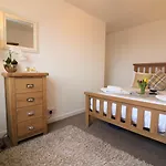 Daire Signature - Gordon House *