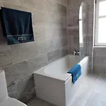 Signature - Langlands House Apartmán *