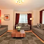 Signature - Angus House * Glasgow