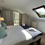 Principal - West End Glasgow