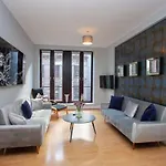 Modern And Refurbished Flat In Merchant