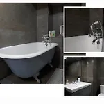 Luxurious Park District Duplex