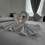 Nyaraló Lovely House With Private Parking! Glasgow!