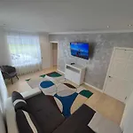 Lovely House With Private Parking! Glasgow! Nyaraló