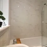 Signature - Huntley House Apartment