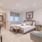 Апартаменты Large Blythswood