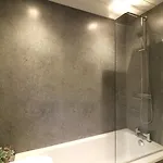 Signature - Glen Lee House Apartment