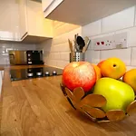 Signature - Glen Lee House * Glasgow