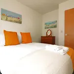 Signature - Oatlands House * גלאזגו