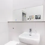 Daire Incredible Contemporary Flat In Heart Of West End *