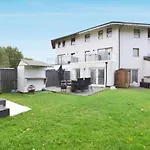 23 Lochburn Gardens - Carz