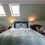 Sherbrooke Castle 4* גלאזגו