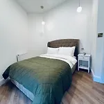 Royal Chambers Serviced *