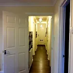 3 Bedroom - Free Parking & Wifi 350mbps *