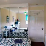 3 Bedroom - Free Parking & Wifi 350mbps * גלאזגו