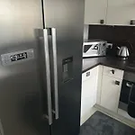 아파트 Black Daisy