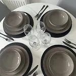 Black Daisy 아파트 *