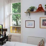 Lovely Flat In Ideal Location Apartment