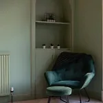 Extravagant 6 Bed Victorian Townhouse With Hot Tub Glasgow