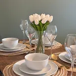 2br Flat Location With Free Parking * גלאזגו