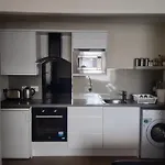 Number 52 Charlotte Street 아파트