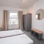 3 Bed Flat With Parking *