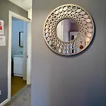 Chic & Cozy 2-bed Flat In - Free Parking