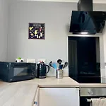 Chic & Cozy 2-bed Flat In - Free Parking Apartmán *