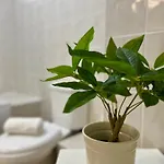 Chic & Cozy 2-bed Flat In - Free Parking Apartmán *