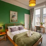 Newly Renovated Flat In Trendy Finnieston * Glasgow