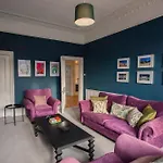 Newly Renovated Flat In Trendy Finnieston