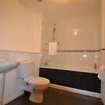 アパート In Heart Of West End- Parking Space- Recent Refurb- Near And Kelvingrove Art Gallery グラスゴー