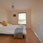 In Heart Of West End- Parking Space- Recent Refurb- Near And Kelvingrove Art Gallery * Glasgow