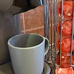 In Heart Of West End- Parking Space- Recent Refurb- Near And Kelvingrove Art Gallery Glasgow