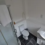 In Heart Of West End- Parking Space- Recent Refurb- Near And Kelvingrove Art Gallery * Glasgow